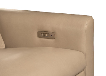 Giorno-Switch-Detail_HR.jpg